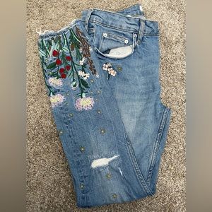 Zara Woman Floral and Strawberry Embroidered Jeans Size 8